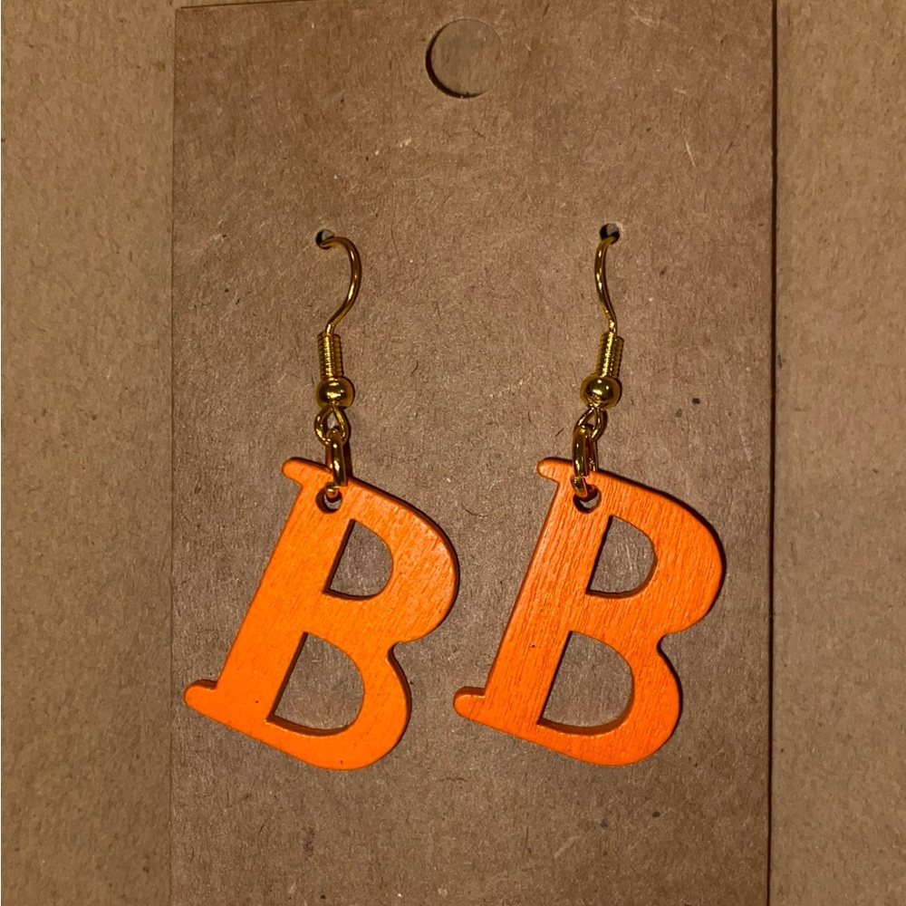 ☀️3/$12☀️ Letter “B” Wood Earrings